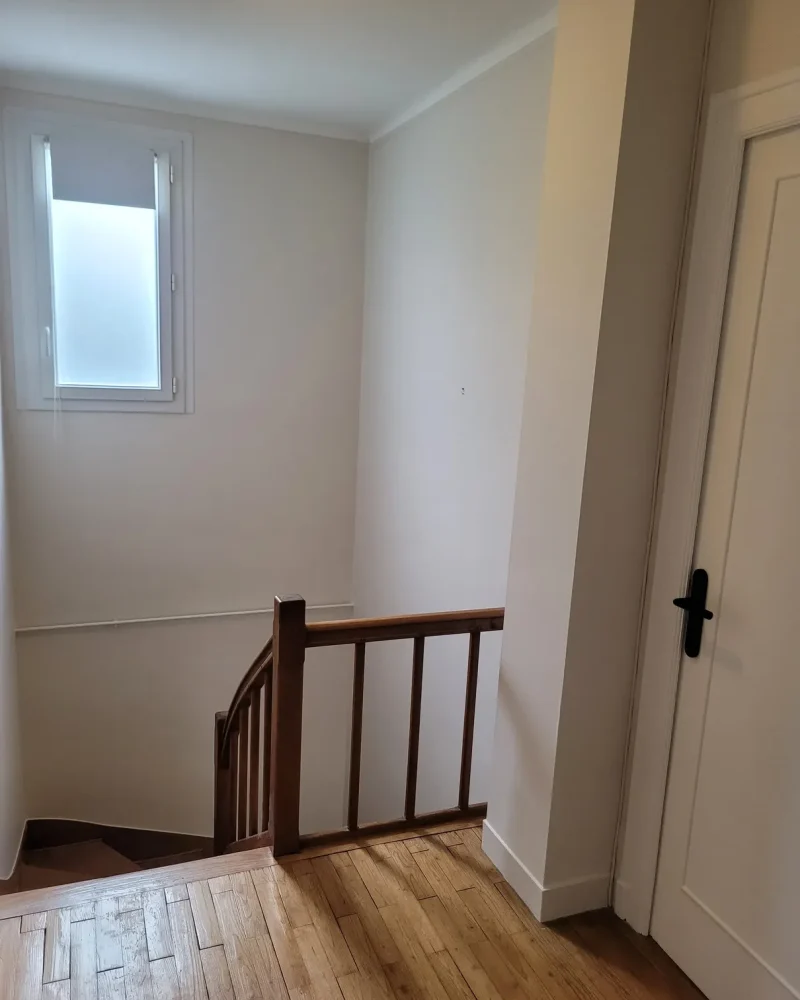 peinture-decoration-interieure-finition-solution-batiment-la-roche-sur-yon (17)