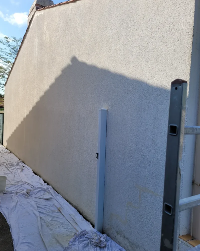 peinture-ravalement-solution-batiment-la-roche-sur-yon (25)