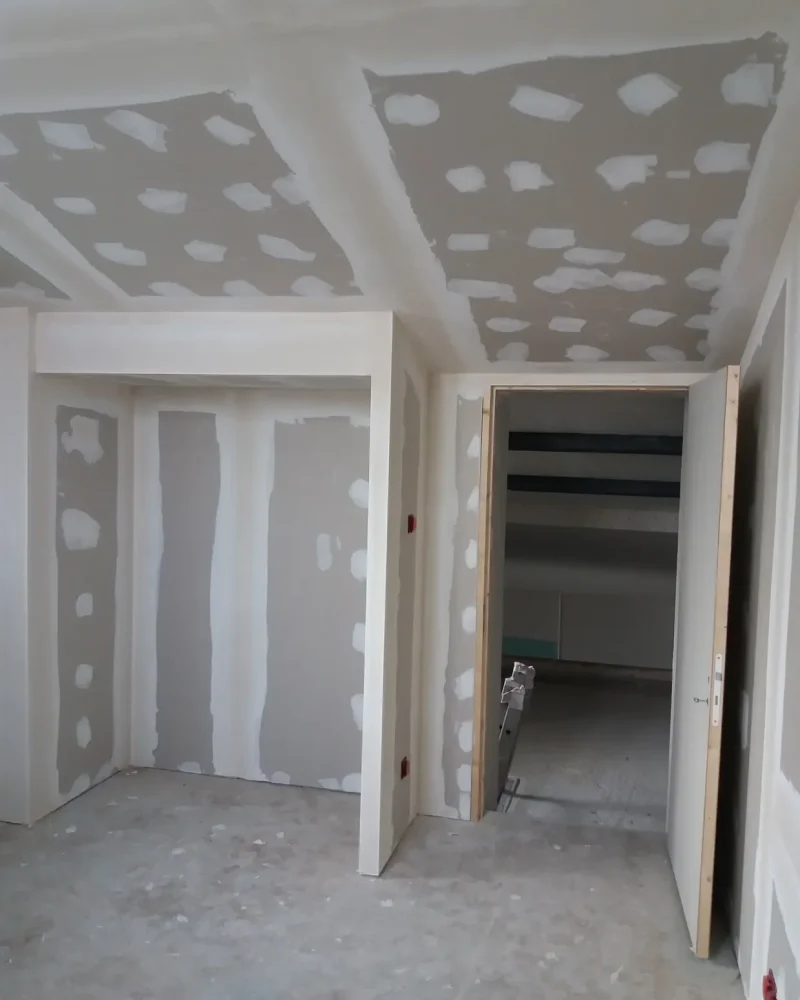 plaquiste-isolation-cloisons-solution-batiment-la-roche-sur-yon (14)
