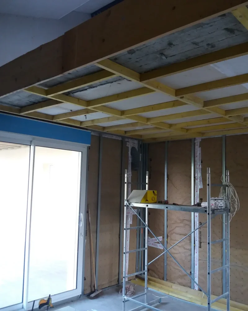 plaquiste-isolation-cloisons-solution-batiment-la-roche-sur-yon (4)